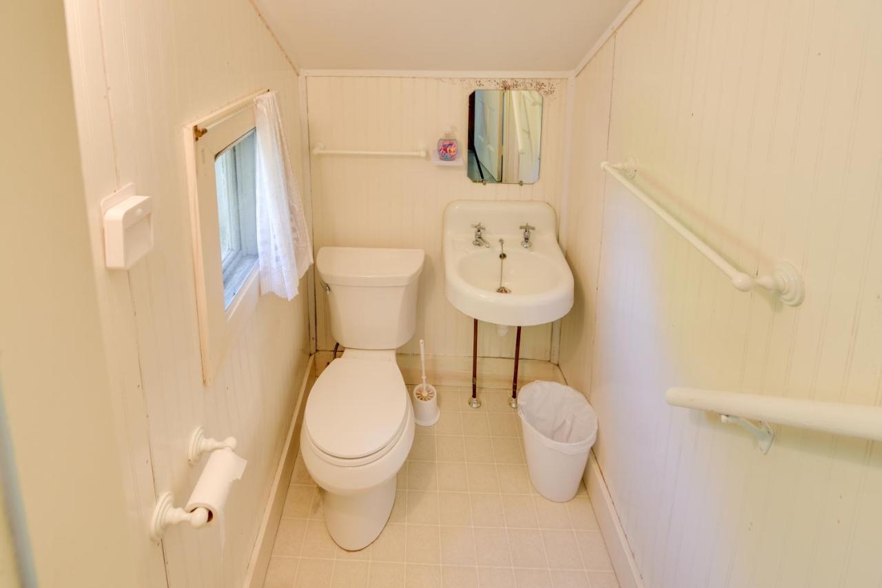 Mattapoisett Home On 7 Acres With Private Beach! Екстер'єр фото