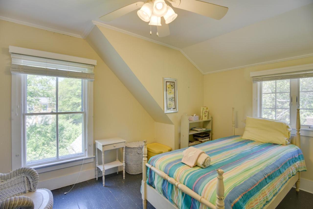 Mattapoisett Home On 7 Acres With Private Beach! Екстер'єр фото