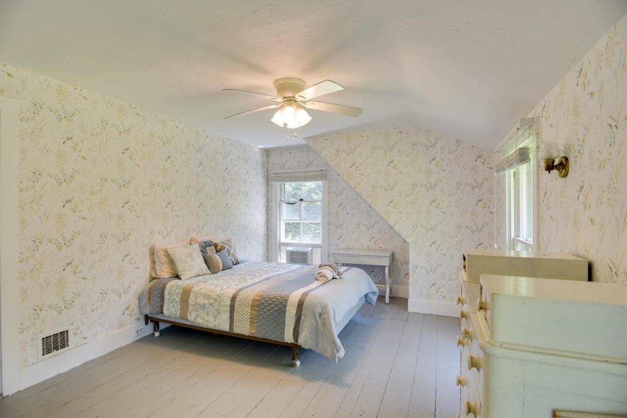 Mattapoisett Home On 7 Acres With Private Beach! Екстер'єр фото